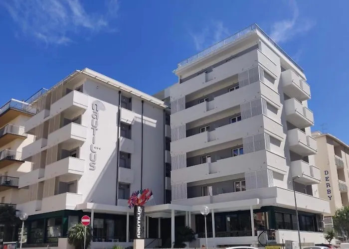 Hotel 3 stelle a Pesaro sul mare con piscina: Scopri le migliori opzioni di alloggio