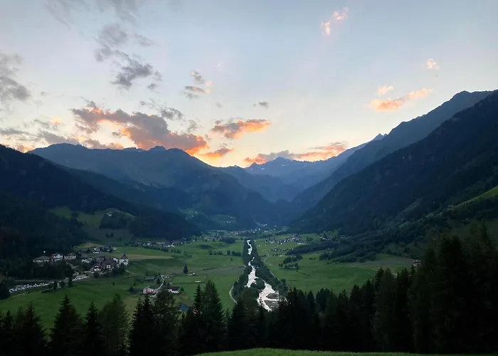Hotel Val Ridanna Schneeberg: Un Accogliente Rifugio nelle Dolomiti