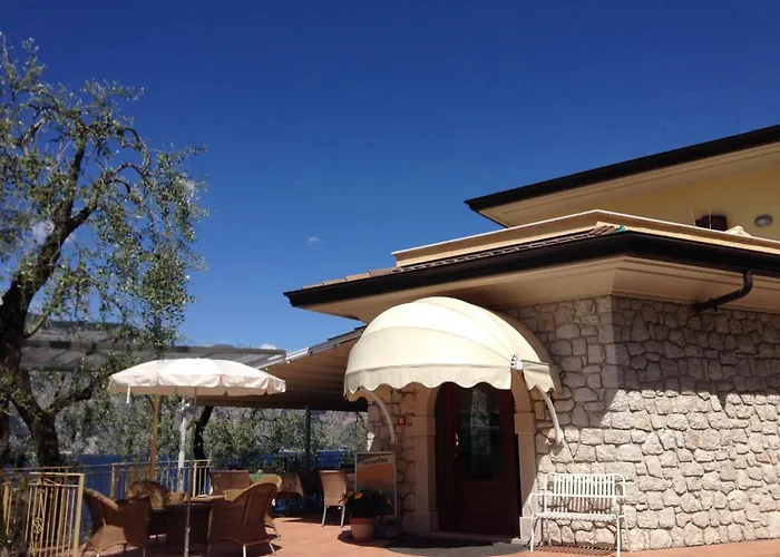 Migliore Struttura a LEDRO per Vacanze nella Natura