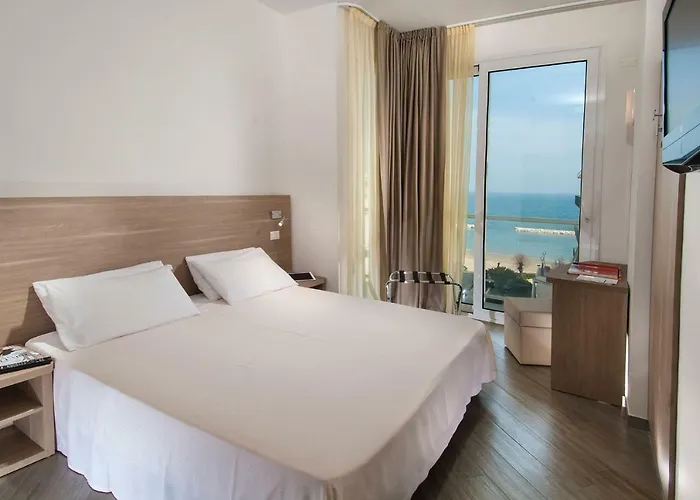 Hotel Gabicce Mare con pensione completa: le migliori scelte per una vacanza rilassante