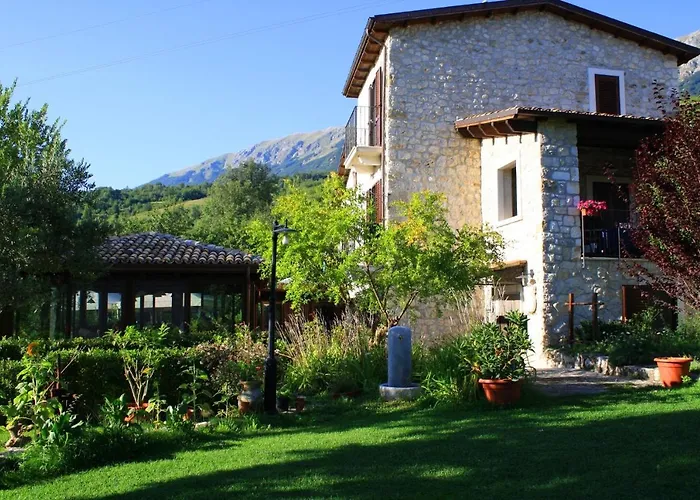 Hotel La Reserve Caramanico Terme: Un'opzione di alloggio ideale a Caramanico Terme
