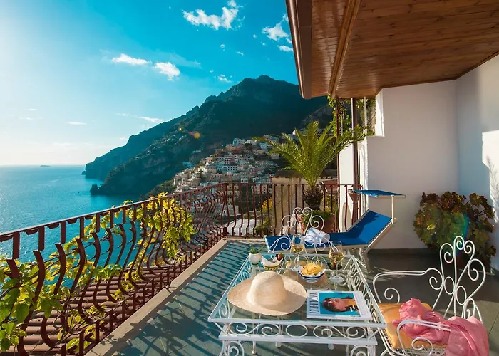 Hotel di lusso sulla Costiera Amalfitana a Positano: scopri i migliori alloggi